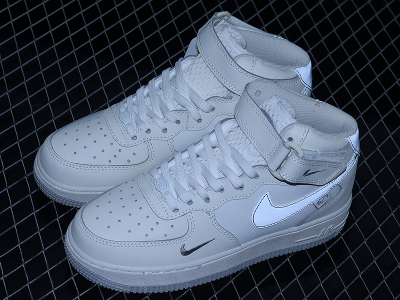 Air Force 1 Mid 07 Silver Snow/White/Grey 31