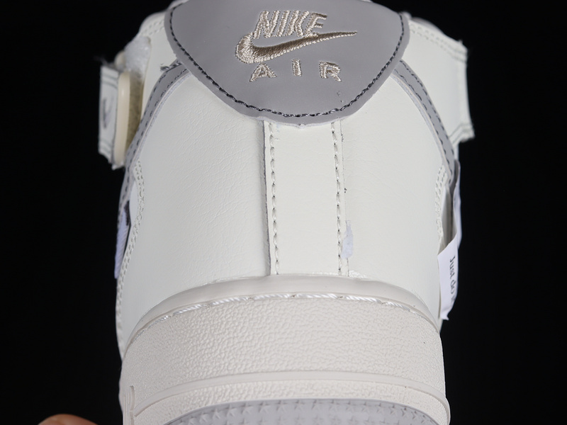 Air Force 1 Mid 07 Silver Snow/White/Grey 35