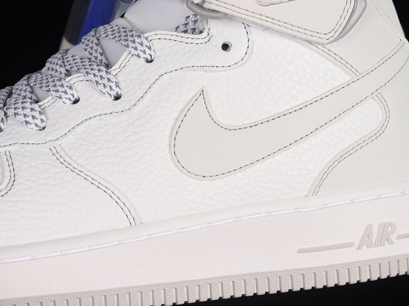 Air Force 1 Mid 07 White/White/Silver 9