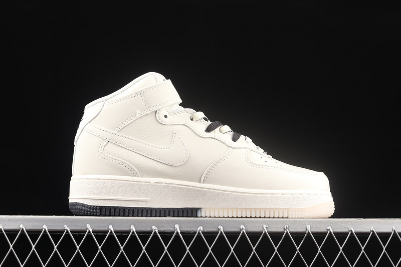 Nike Air Force 1 '07 Mid Beige/Beige/Black 15