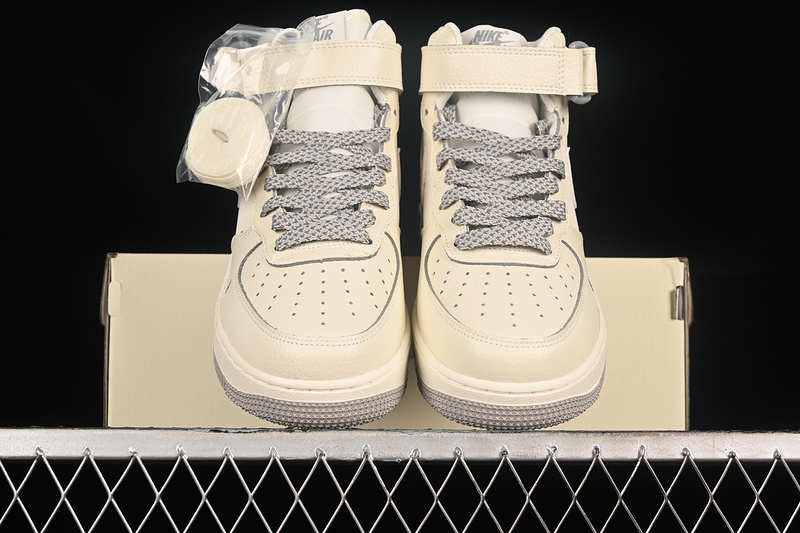 Nike Air Force 1 '07 Mid Grey/Off White 17