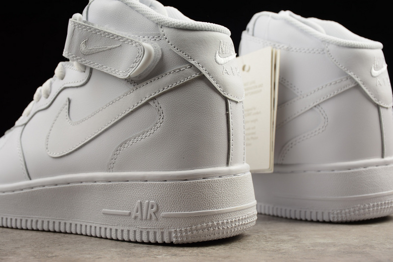 Air Force 1 Mid '07 Classic White/White 11