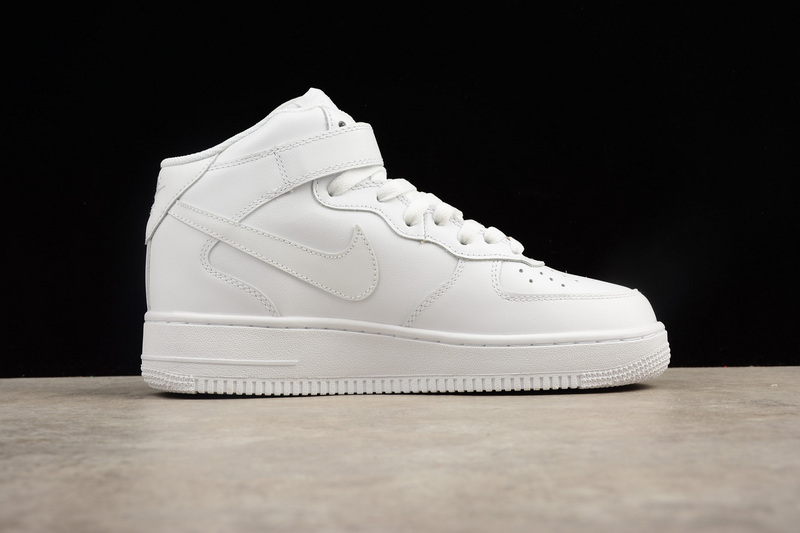 Air Force 1 Mid '07 Classic White/White 21