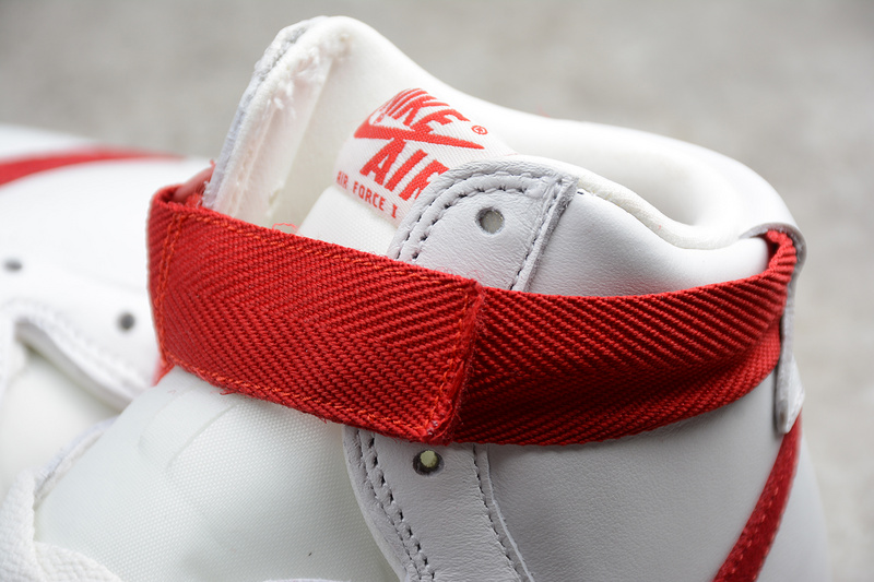 Air Force 1 High Retro Nai Ke Summit White/University Red 27