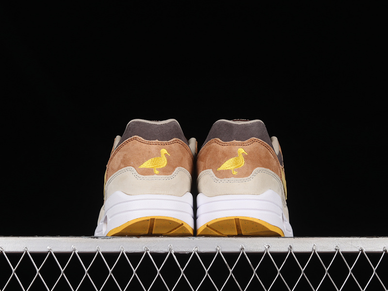 Air Max 1 Premium Ugly Duckling Pecan/Yellow Ochre/Baroque Brown/Limestone/White 17