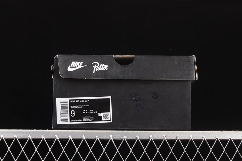 Patta X Air Max 1 Rush Maroon Metallic Silver/Rush Maroon 31