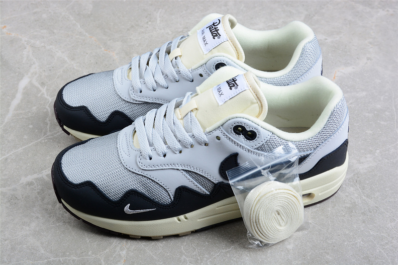 Patta X Air Max 1 Monarch Blue/Black/Beige 19