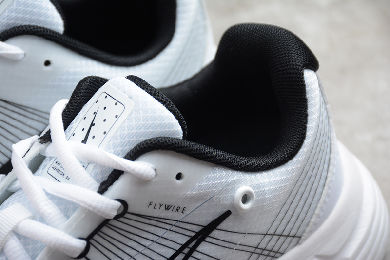 Runner Tech White/Black 7