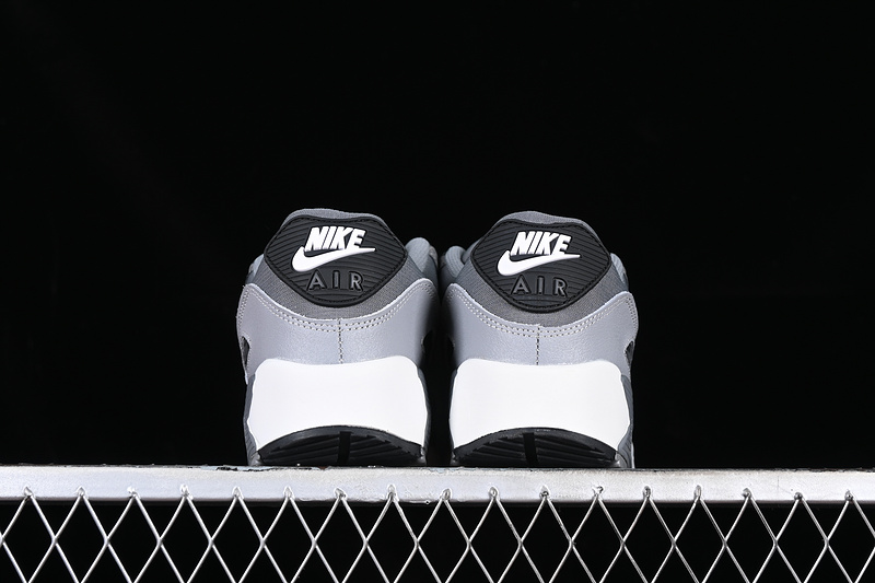 Air Max 90 Black/White/Grey 31