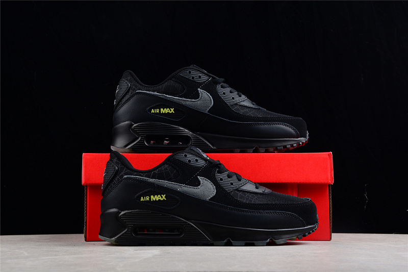 Air Max 90 Halloween Black/Grey/Volt 3