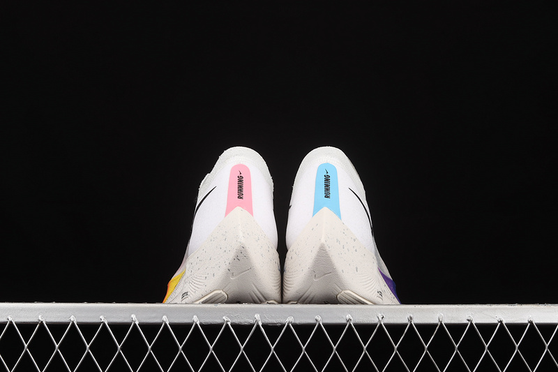 Zoomx Vaporfly Next% Be True White/Guava Ice-Black 13