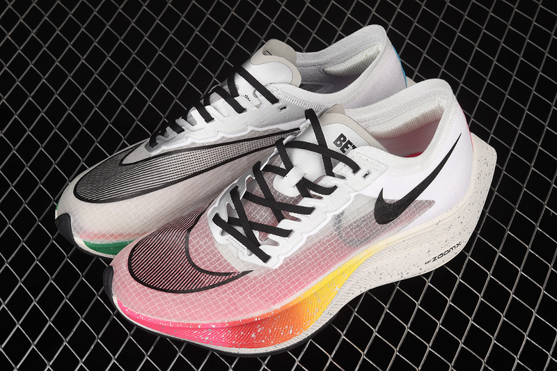 Zoomx Vaporfly Next% Be True White/Guava Ice-Black 15