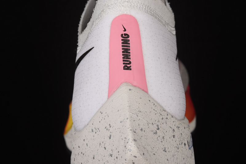 Zoomx Vaporfly Next% Be True White/Guava Ice-Black 21