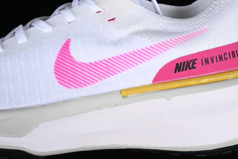 Zoom X Invincible Run Fk 3 White/Black/Pink 9