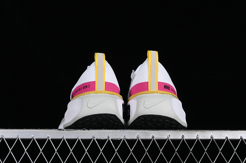 Zoom X Invincible Run Fk 3 White/Black/Pink 15