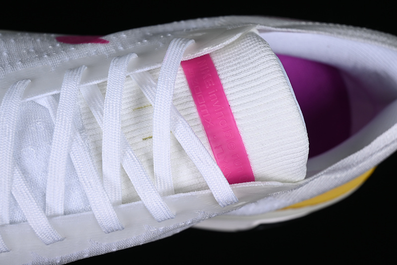 Zoom X Invincible Run Fk 3 White/Black/Pink 25