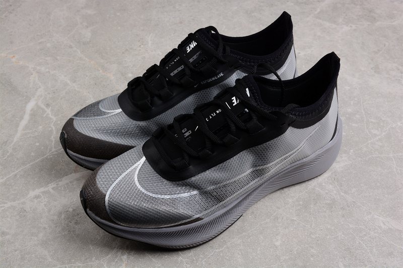 Zoom Fly 3 Thunder Grey/Metallic Silver Black 17