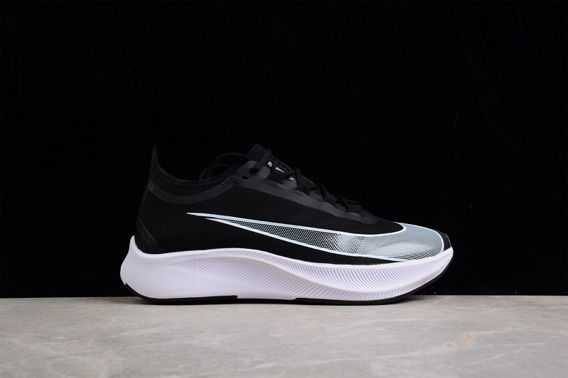 Air Zoom Fly 3 Black/Black/White 21