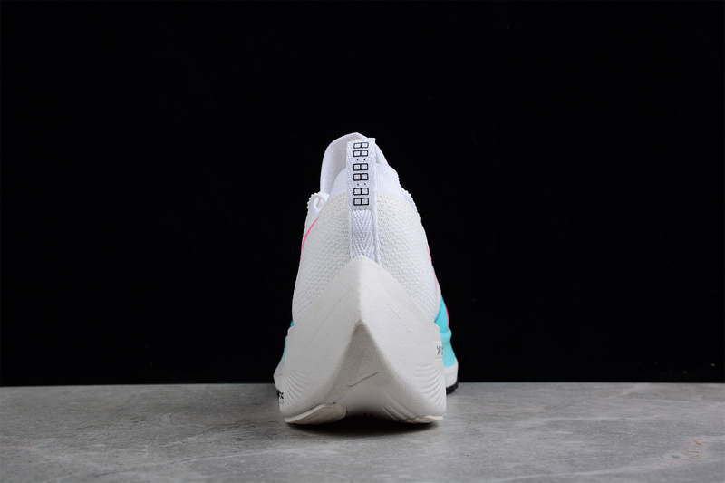 Zoomx Vaporfly Next% White/Light Blue/Pink 33