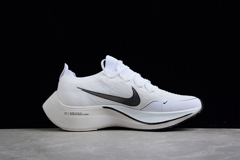 Zoomx Vaporfly Next% White/White/Black 33