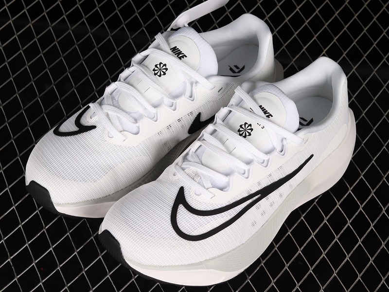 Zoom Fly 5 White/Black/White 25