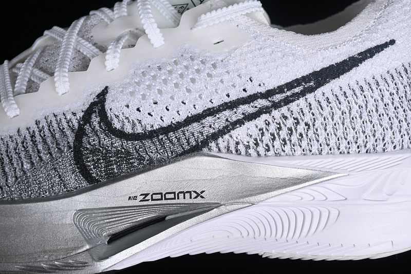 Zoomx Vaporfly Next% 3 White/Particle Grey/Metallic Silver/Dark Smoke Grey 3