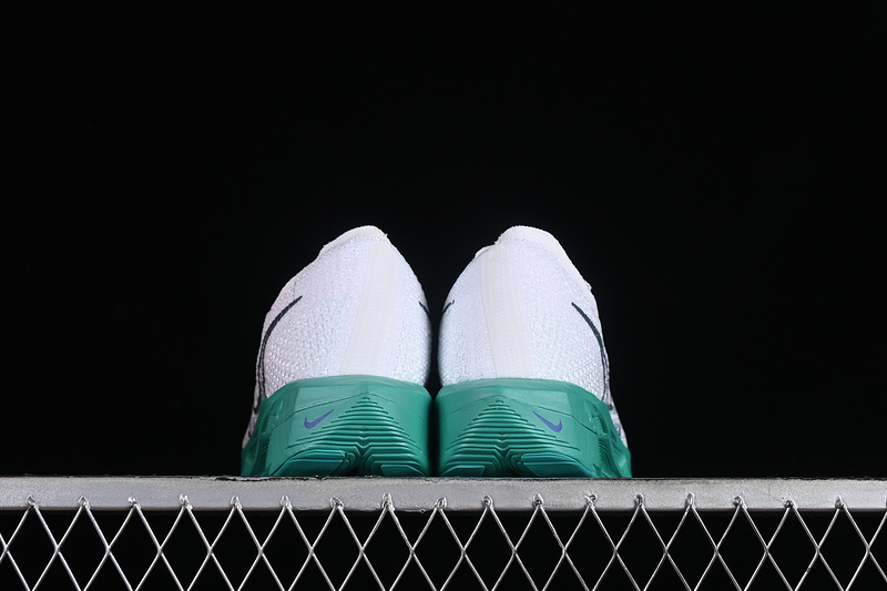 Zoomx Vaporfly Next% 3 White/Jade Ice/Clear Jade/Deep Jungle 3