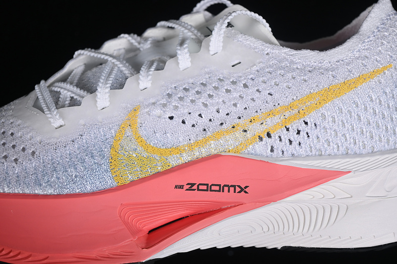 Zoomx Vaporfly Next% 3 White/Topaz Gold-Sea Coral-Pure Platinum 31