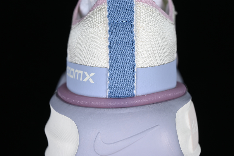 Zoom X Invincible Run Fk 3 White/Blue/Pink 29