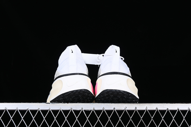 Zoom X Invincible Run Fk 3S White/Black 21