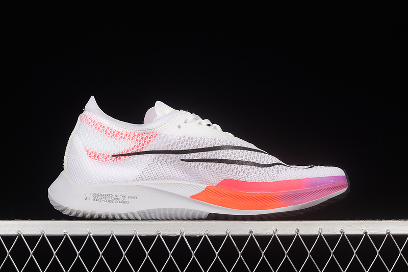 Zoomx Streakfly White/Flash Crimson/Hyper Violet/Black 31