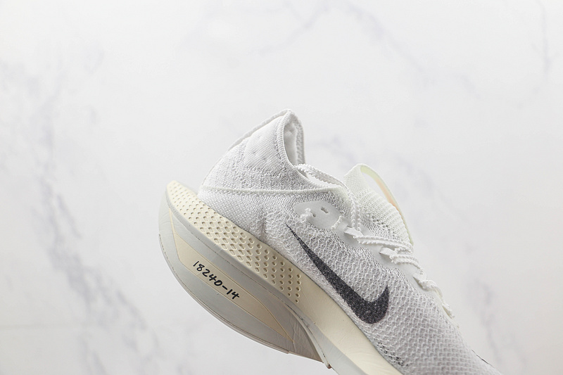 Zoom Alphafly Next% 2 Prototype White/Black/White 7