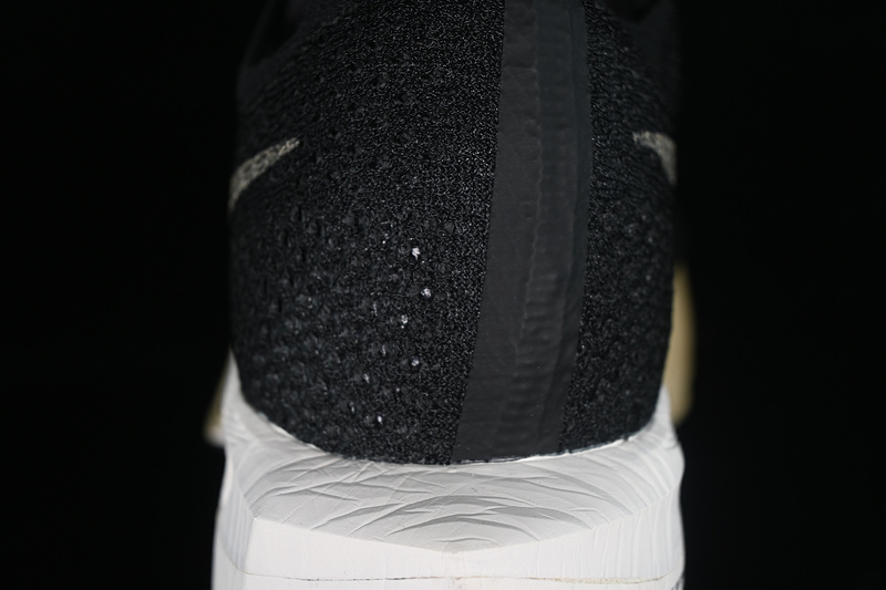 Zoomx Vaporfly Next% 3 Black/Black/Oatmeal/Metallic Gold Grain 29