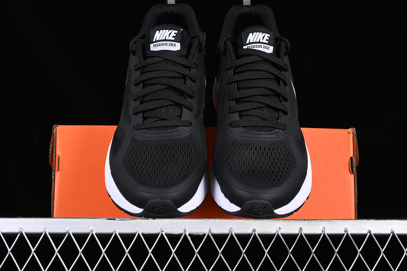 Air Zoom Pegasus 26X White/Black 31