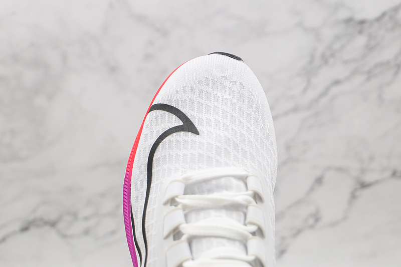 Air Zoom Pegasus 37 White/Hyper Violet/Spruce Aura/Flash Crimson 11