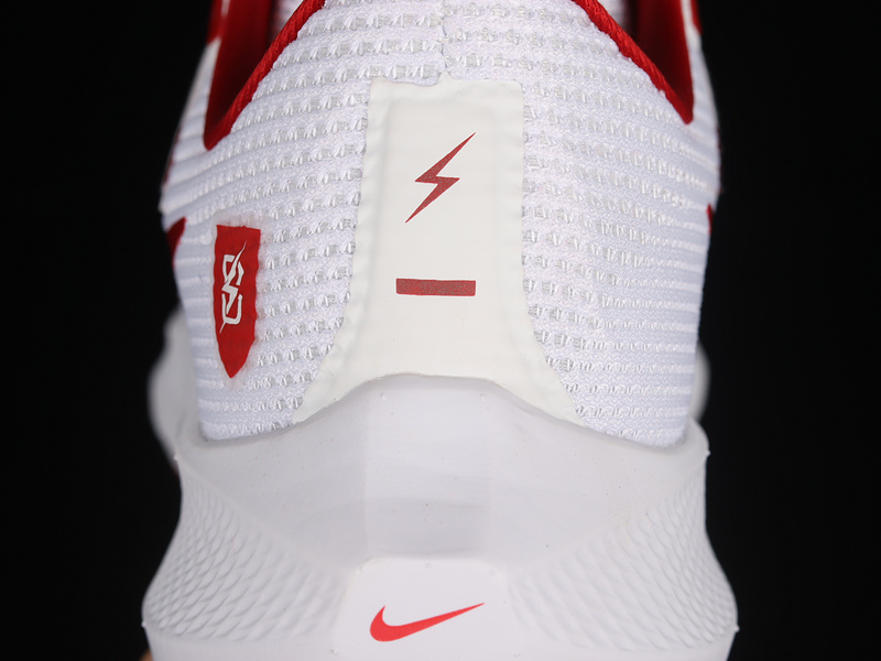 Air Zoom Pegasus 40 Bowerman Track Club White/Red 9