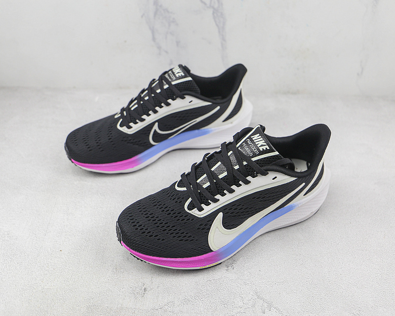 Zoom Pegasus 39 X Turbo Black/White/Purple 11