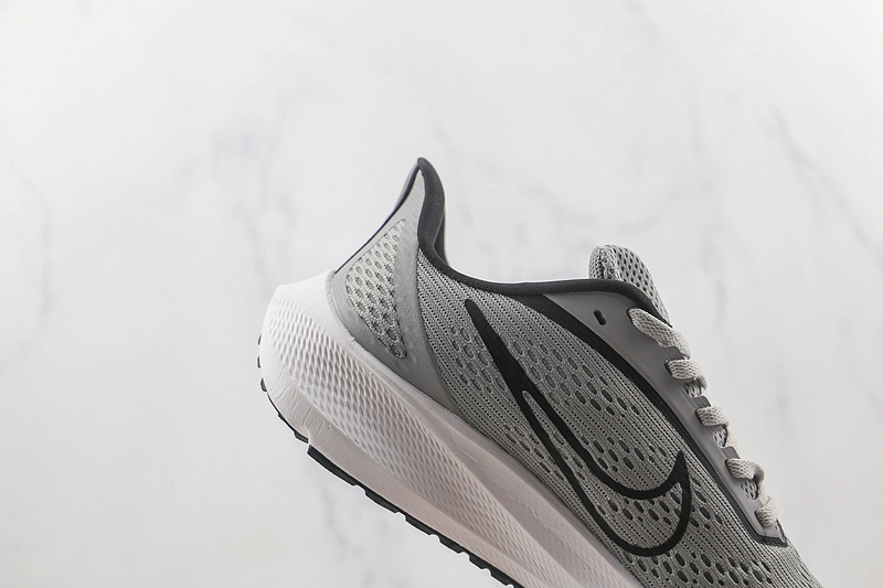 Zoom Pegasus 39 X Turbo Light Grey/Black/White 3