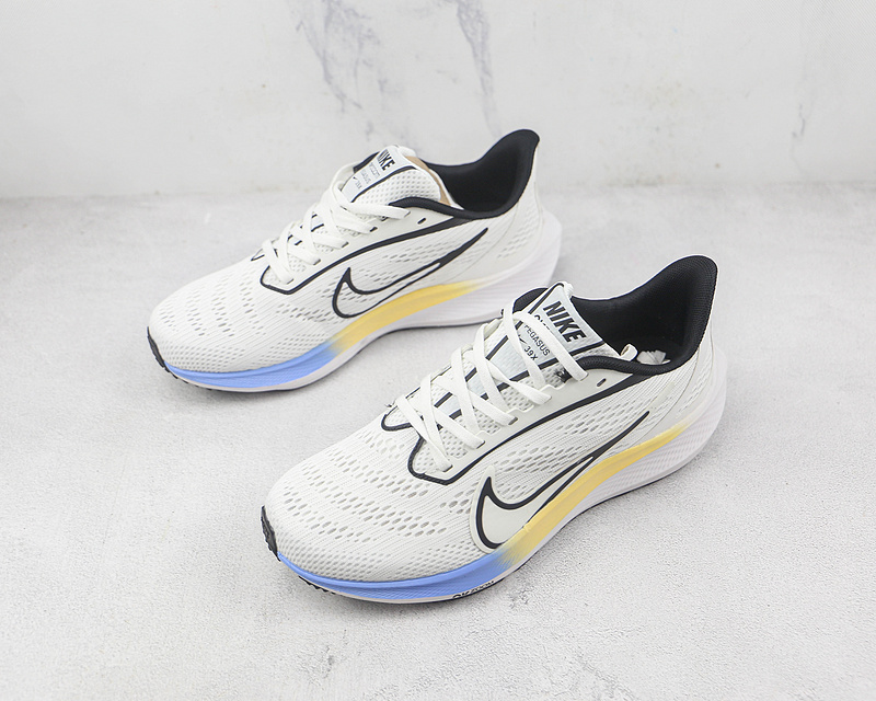 Zoom Pegasus 39 X Turbo White/Black/Yellow 17