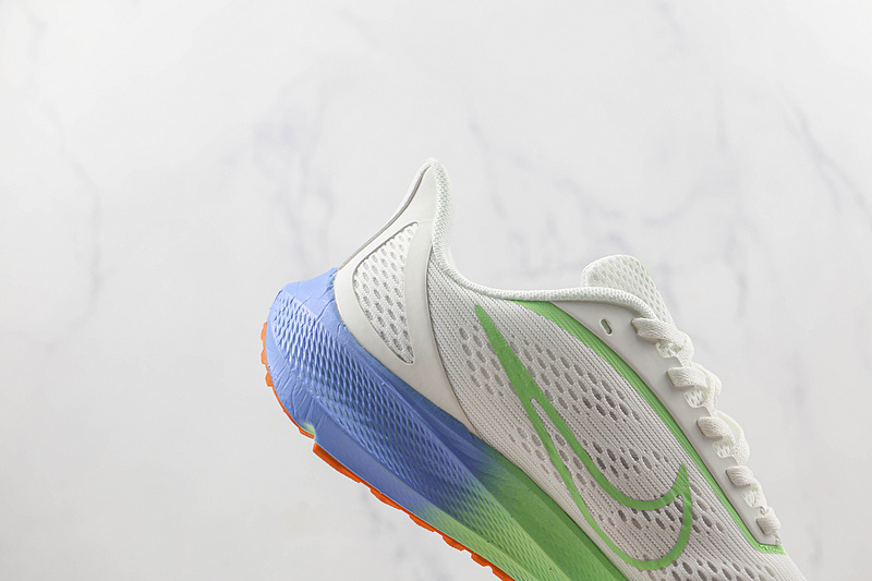 Zoom Pegasus 39 X Turbo White/Green/Blue-Orange 17