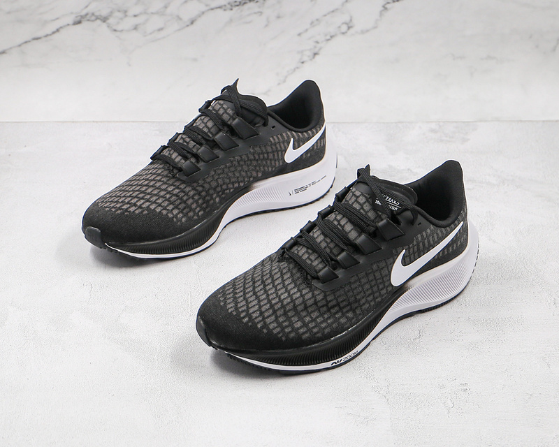 Air Zoom Pegasus 37X Black/Black/White 5