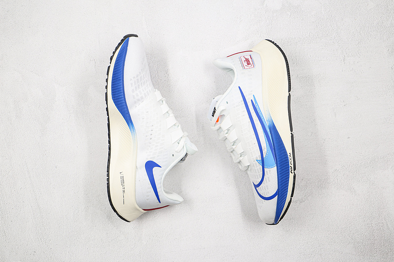 Air Zoom Pegasus 37 Premium White/Gym Red/Sail/Game Royal 11