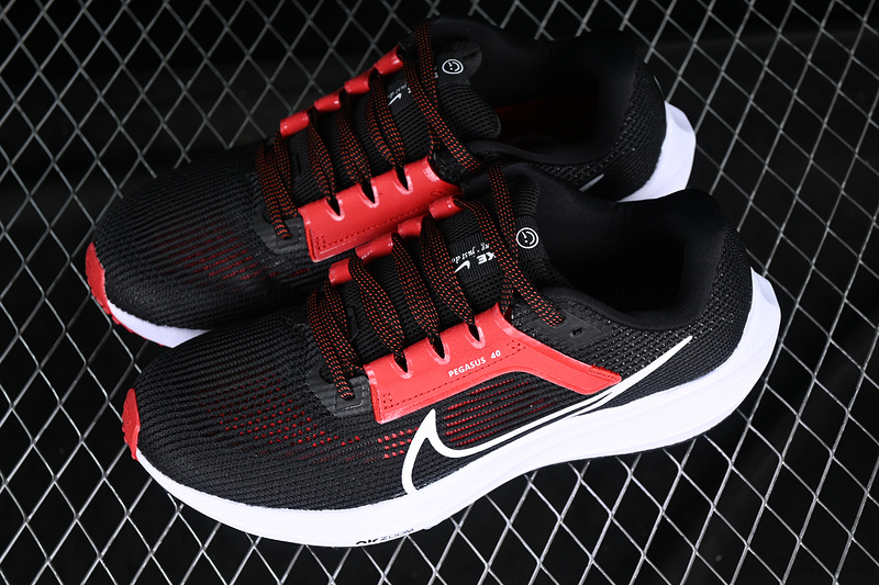 Air Zoom Pegasus 40 Black/Light Crimson/White 13