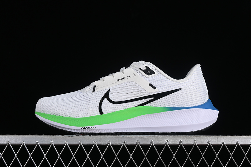 Air Zoom Pegasus 40 Platinum Tint/White/Green Strike/Black 9