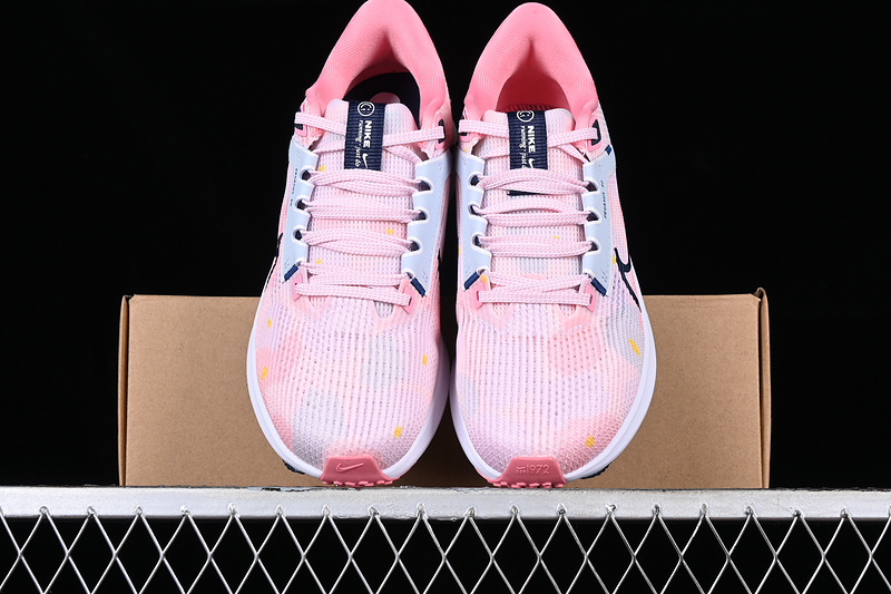 Air Zoom Pegasus 40 Premium Pearl Pink/Coral Chalk/White/Midnight Navy 25