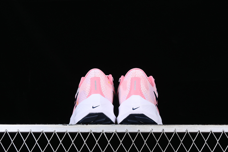 Air Zoom Pegasus 40 Premium Pearl Pink/Coral Chalk/White/Midnight Navy 29