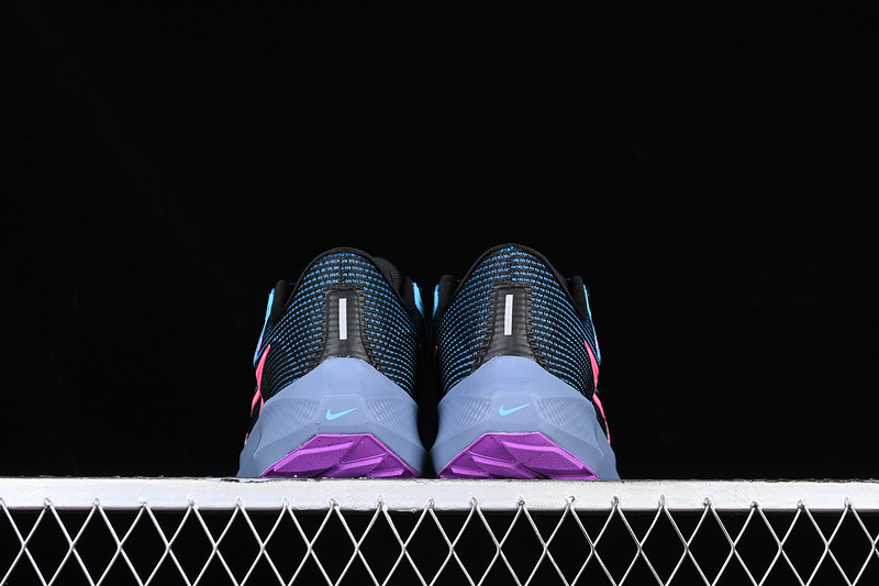 Air Zoom Pegasus 40 Black/Pink/Blue 23