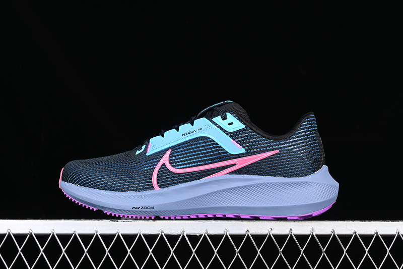 Air Zoom Pegasus 40 Black/Pink/Blue 31