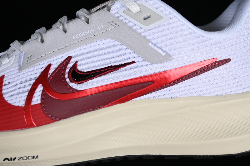 Air Zoom Pegasus 40 Premium White/Photon Dust/University Red/Multicolor 29