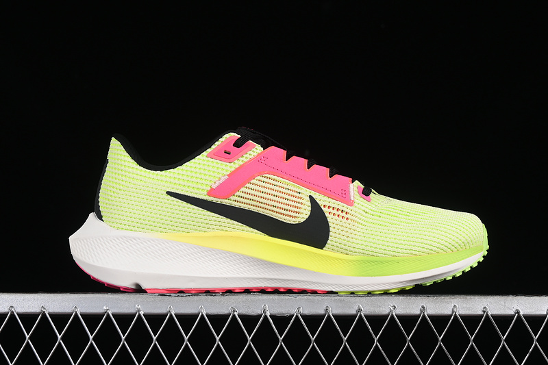 Air Zoom Pegasus 40 Luminous Green/Volt/Lime Blast/Black 5